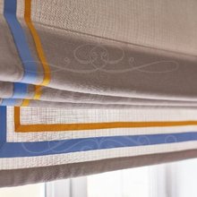 Римские или рулонные шторы: что лучше выбрать?