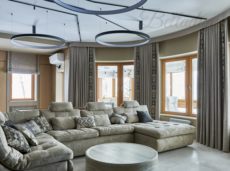 Декоративные портьеры на заказ в гостиной частного дома, Челобитьевское шоссе