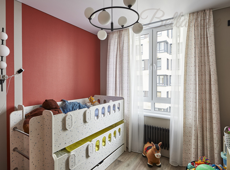 Оформление окон шторами под заказ в квартире на ул. Эйнштейна