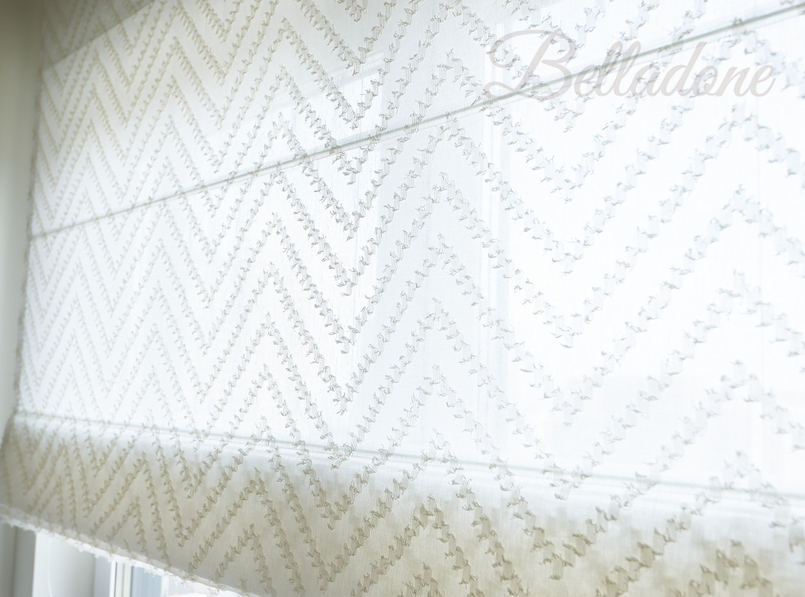 Прямые и римские шторы для квартиры на Малой Очаковская 4