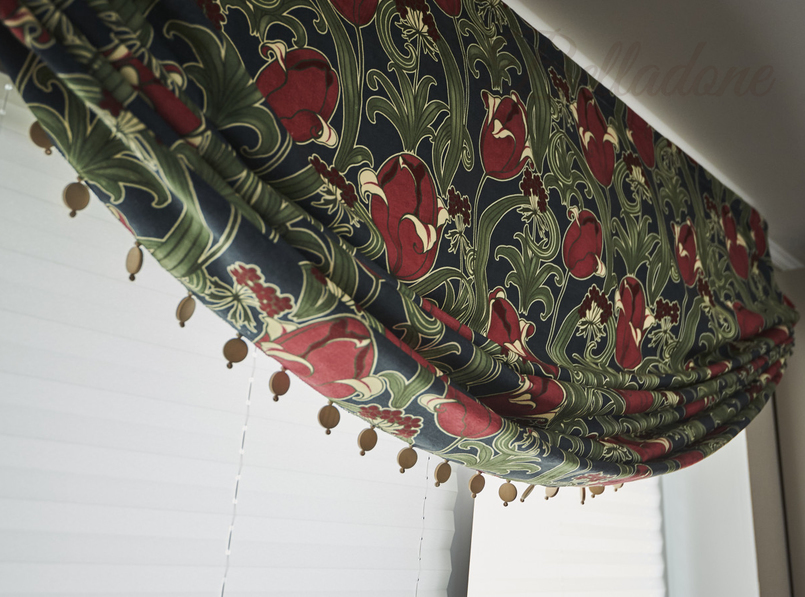 Оформление стачными шторами на заказ в загородном доме, КП 