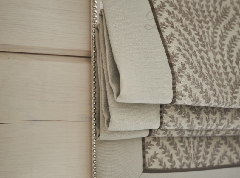 Оформление 2 этажа коттеджа из бруса римскими и современными шторами, КП 