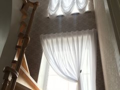 Австрийские шторы для гостиной на заказ. Пошив австрийских штор для гостиной в Москве