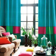 Яркие шторы в интерьере: гармоничные сочетания 